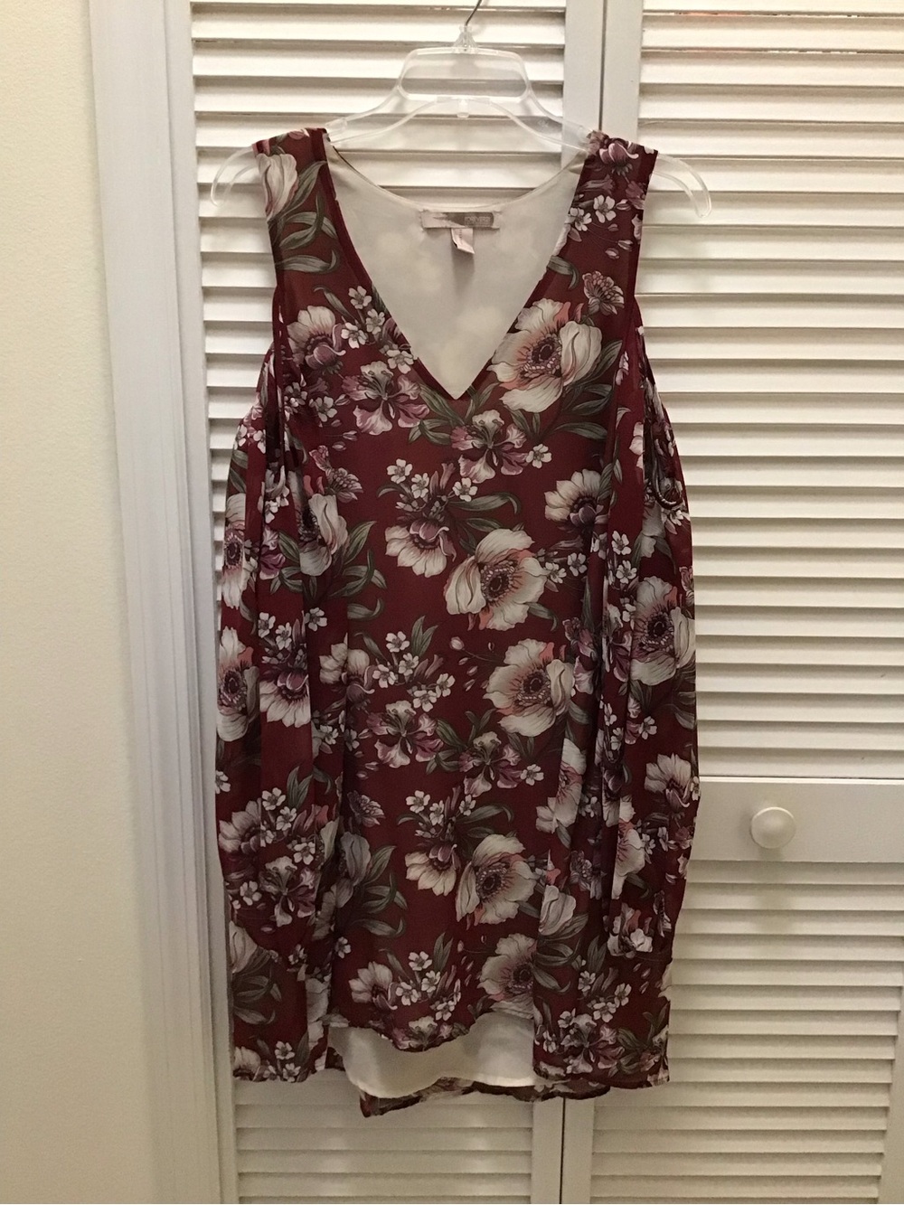 Forever 21 Burgundy Floral Cold-Shoulder V-Neck dress